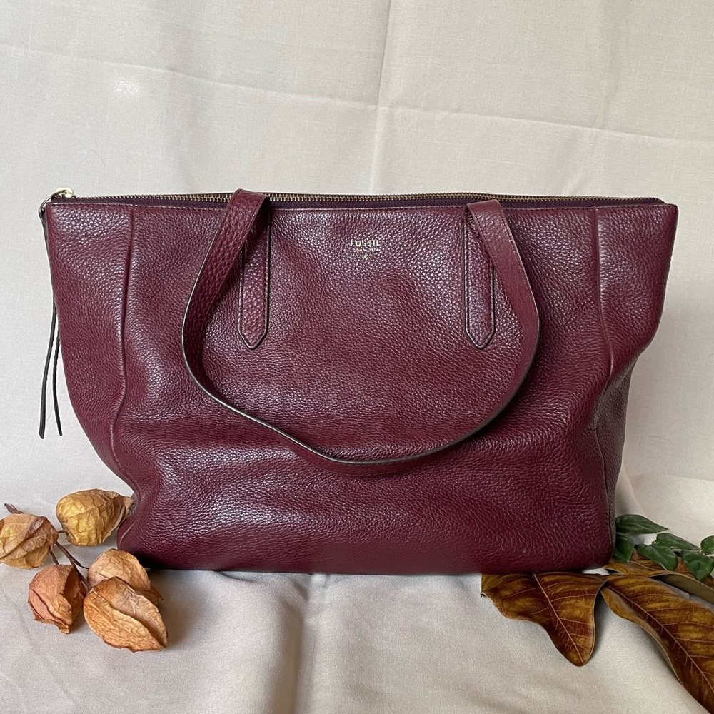 Fossil | Beautiful Burgundy Tote Bag